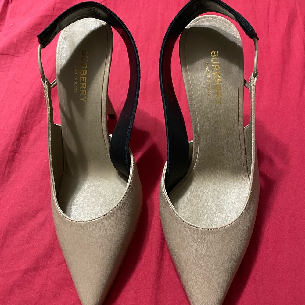 Burberry Maria Slingback Pointy Toe 90mm